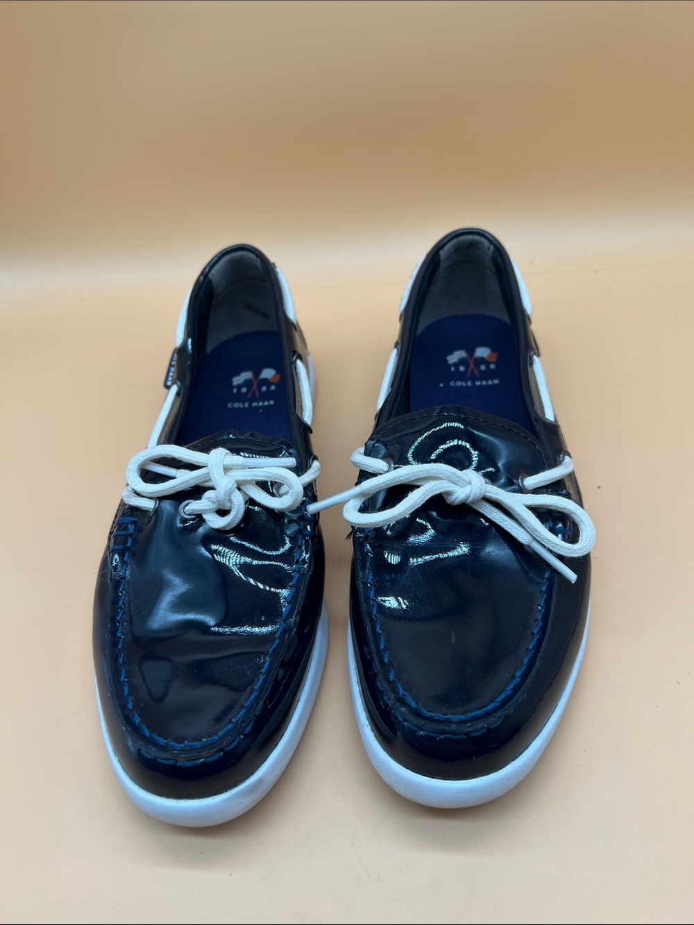 Cole Haan Nantucket Women's Size 8B Navy Blue Patent Leather Camp Boat Shoes